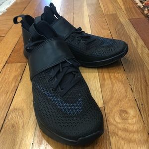 NikeLab Air Zoom Strong Women’s Trainer, Black